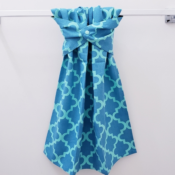 #9085-A ●NEW! Teal QUATREFOIL Hang'N'Snap HAND Towel *20Wx28L - Picture 1 of 8